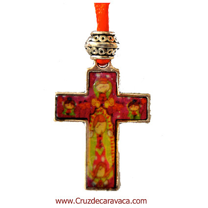 A CROSS WITH VIRGIN LATINA PLIS 