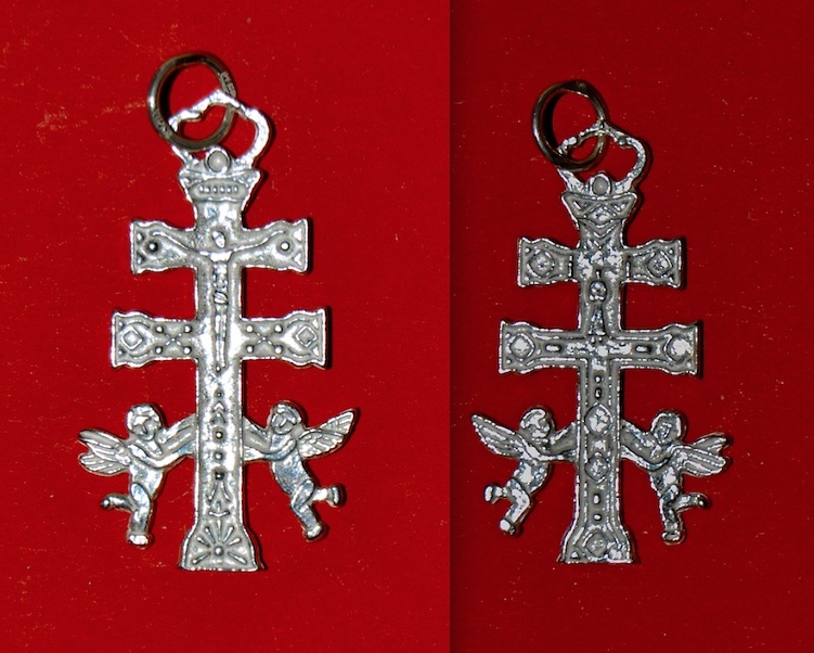 CARAVACA CROSS WITH SILVER ANGELES SN101 