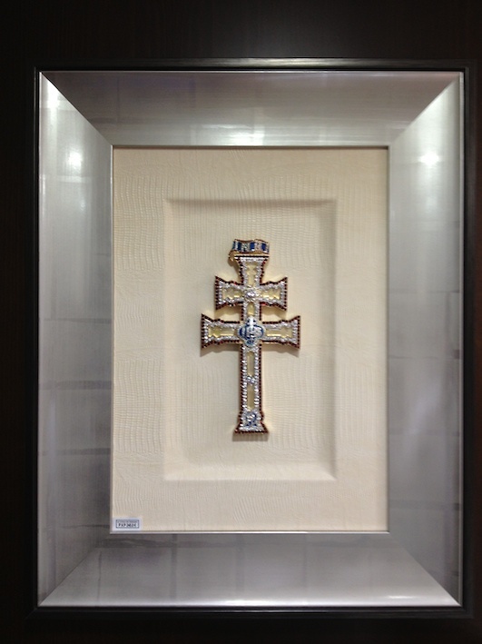 TABLE OF CROSS CARAVACA (REPLICA) MOUNTED FRAMED IN SILVER PAN RELIEF 