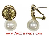 GOLD EARRINGS CROSS OF WOMAN CARAVACA IN GOLD AND PEARLS