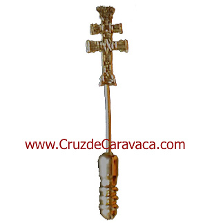 ALFILER DE LA CRUZ DE CARAVACA EN ORO 