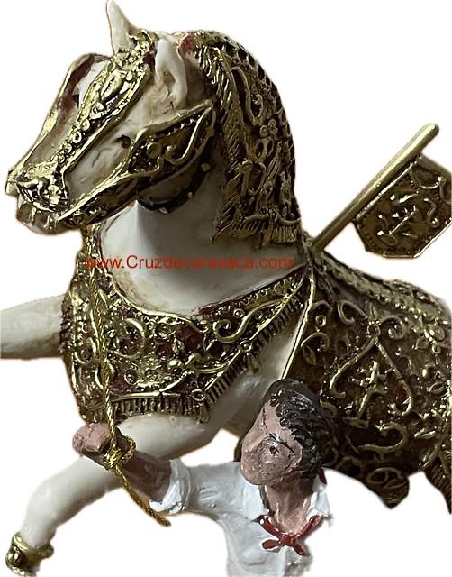 CABALLO DEL VINO DE CARAVACA DE LA CRUZ EN ESCULTURA ESMALTADA 