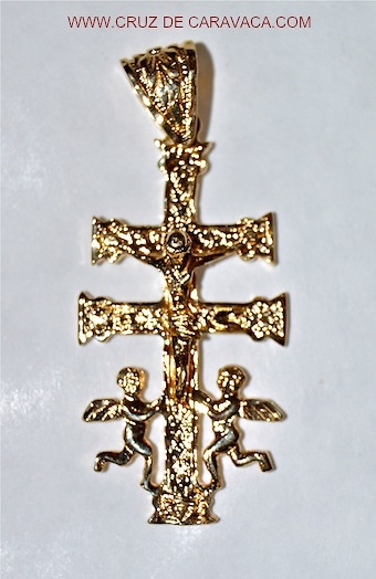 COLGANTE CRUZ DE CARAVACA CON ANGELES DE ORO C573 