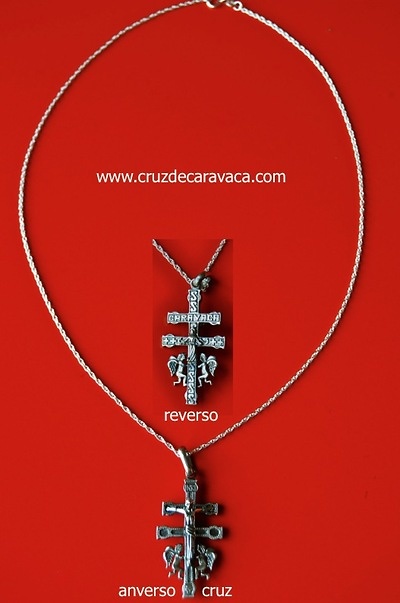 CONJUNTO EN PLATA DE CORDÓN Y CRUZ DE CARAVACA 