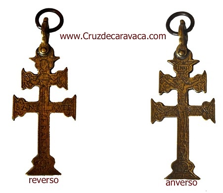 CRUZ DE CARAVACA ANTIGUA CON CRISTO Y SAN FRANCISCO SIGLO XVII 