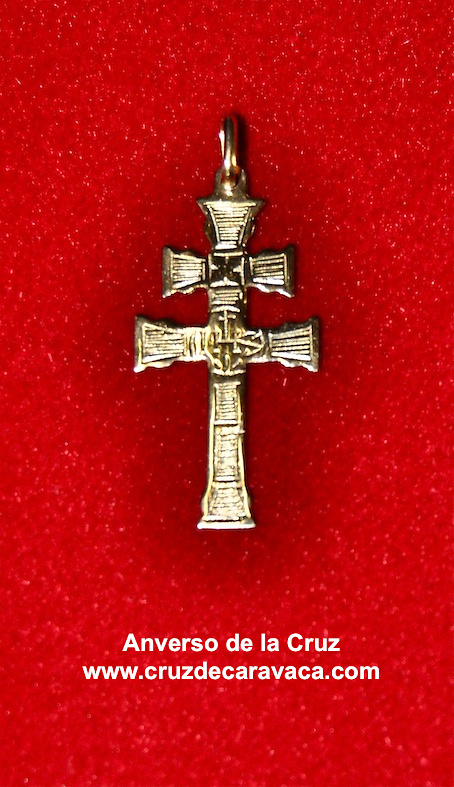 CRUZ DE CARAVACA DE ORO PARA COLGAR 