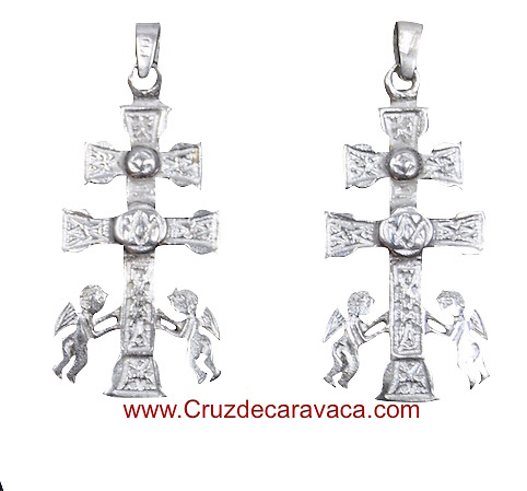 CRUZ DE CARAVACA DE PLATA CON ANGELES RELICARIO 