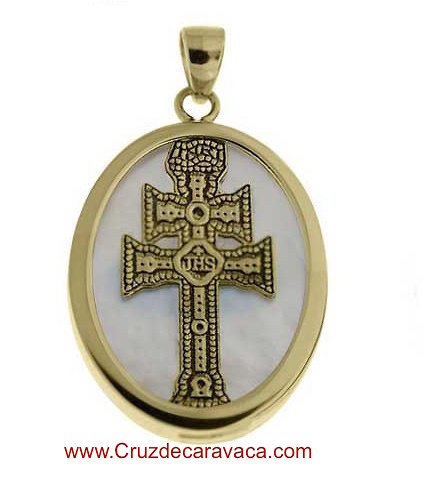 MEDALLA DE LA CRUZ DE CARAVACA HECHA EN NACAR Y PLATA DE LEY CHAPADA DE ORO 