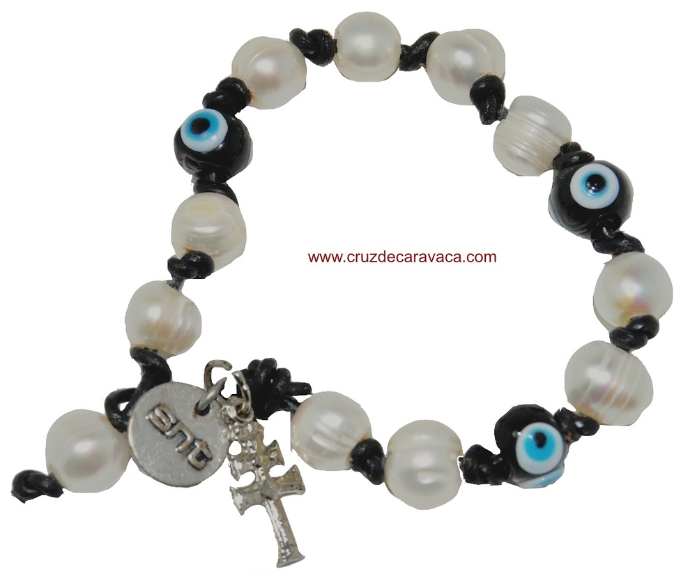 PULSERA CRUZ DE CARAVACA CON OJO TURCO Y PERLAS 