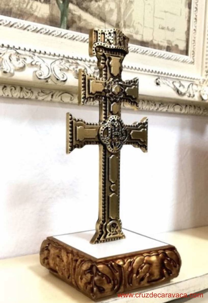 REPLICA CRUZ DE CARAVACA AUTÉNTICA CON PEANA MADERA TALLADA 