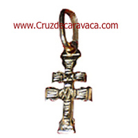 CRUZ DE CARAVACA DE ORO PARA COLGAR TALLADA A DOS CARAS