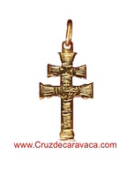 CRUZ DE CARAVACA DE ORO PARA COLGAR TALLADA A DOS CARAS