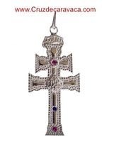 CRUZ DE CARAVACA DE PLATA DE LEY COMO EL RELICARIO AUTÉNTICO CON PIEDRAS SEMIPRECIOSAS