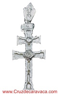 CRUZ DE CARAVACA DE PLATA GRANDE A DOS CARAS CON RELIEVE