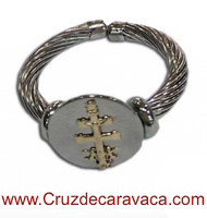 SORTIJA CRUZ DE CARAVACA DE ACERO Y ORO 