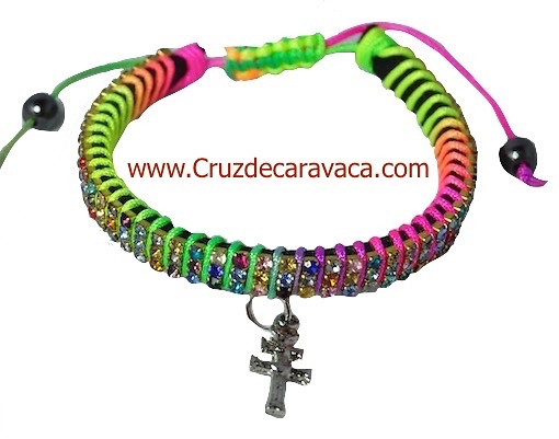 PULSERA CRUZ DE CARAVACA CON CRISTALES STRASS AJUSTABLE ARCO IRIS 