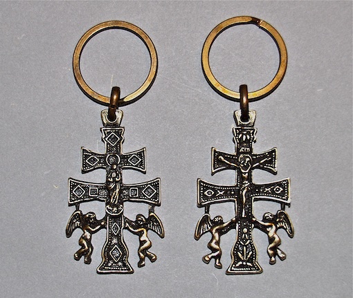 CARAVACA CROSS KEY ANGELES CASTING CON UN RILIEVO A DUE FACCE 